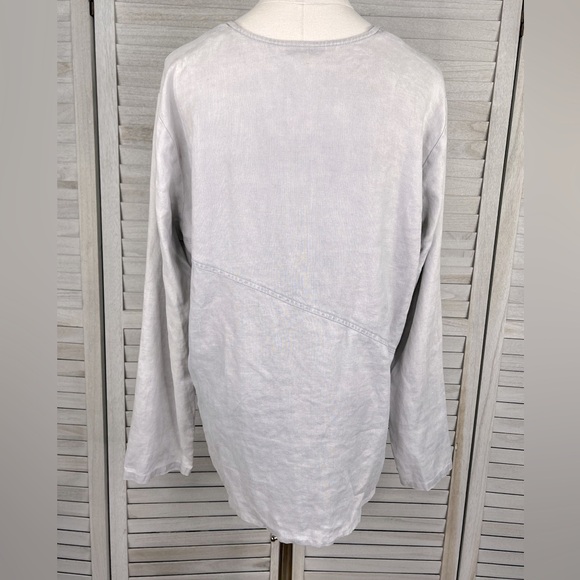 J. JILL Linen Tunic Top Minimalist Gray Wood Buttons-Large - Picture 3 of 3